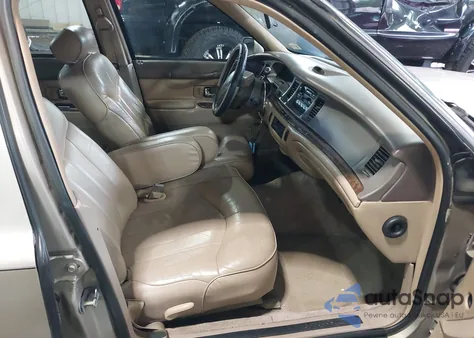1997 Lincoln Town Car Executive из США, поврежденный, VIN 1LNLM81W6VY643363